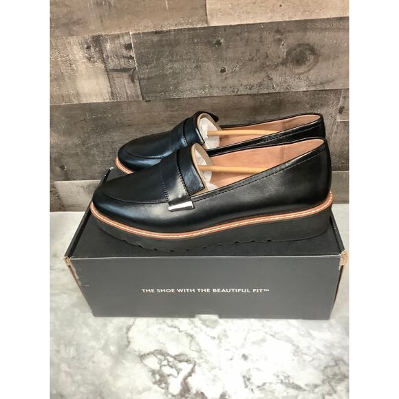 Naturalizer Women's 9W Black Leather Adiline Loafers Lugged Sole Slip On LB7-6 - Picture 4 of 13